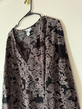 Catherine’s Floral V-Neck Blouse in Black and Cream